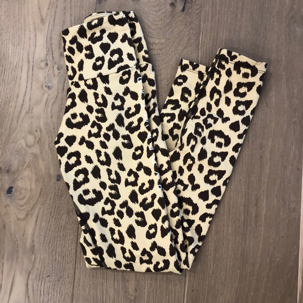 Scrunch Bum Leopard Ryderwear Tights